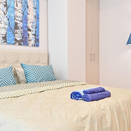 Beautiful New Apartment 5 Min From Piraeus Port ภายนอก รูปภาพ