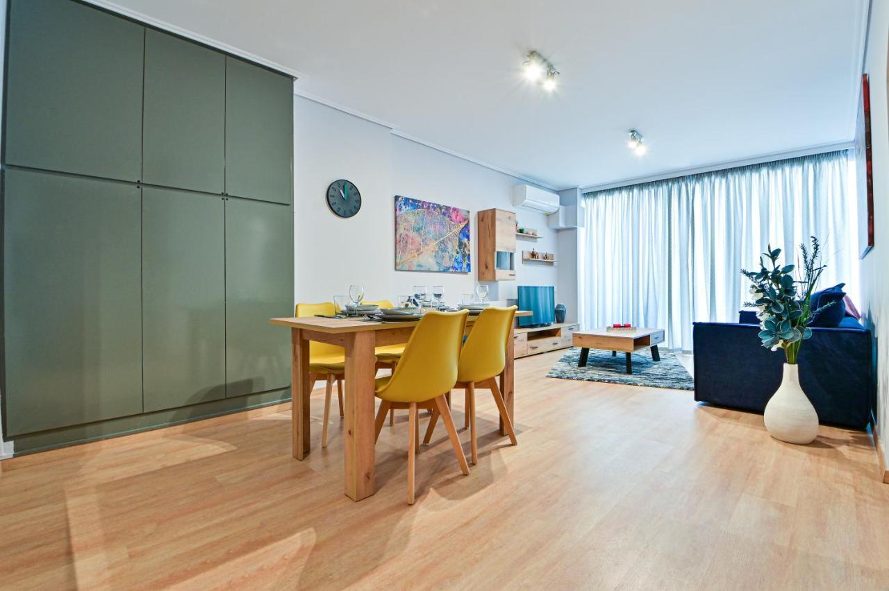 Beautiful New Apartment 5 Min From Piraeus Port ภายนอก รูปภาพ